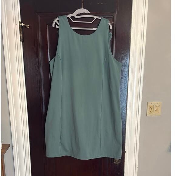 NWOT Lands’ End High Impact Crew Neck Above the Knee Active Dress - Picture 3 of 7